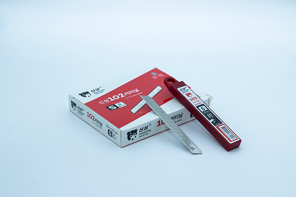 S102 9mm snap off blades