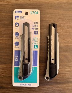 retractable box cutter