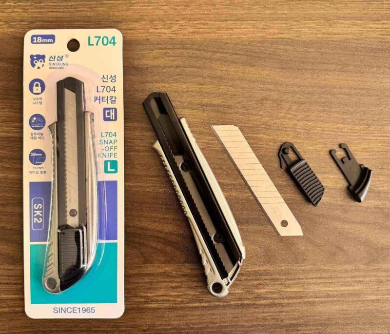 snap off blade knife