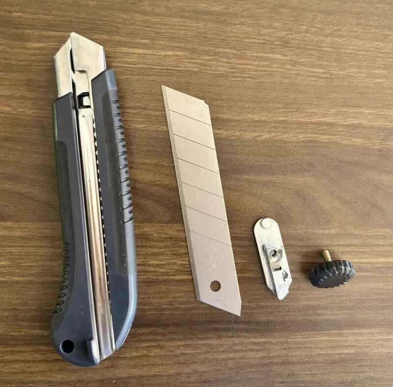 heavy-duty box cutter