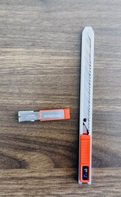 how to clean a box cutter
